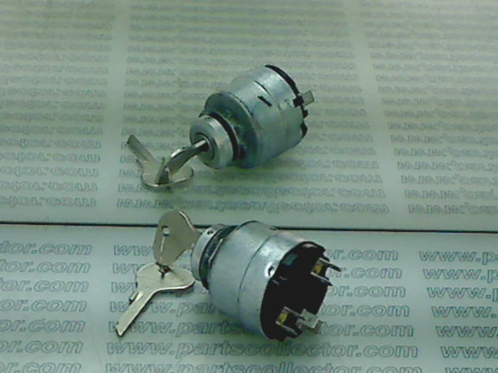 IGNITION SWITCH WITH KEY